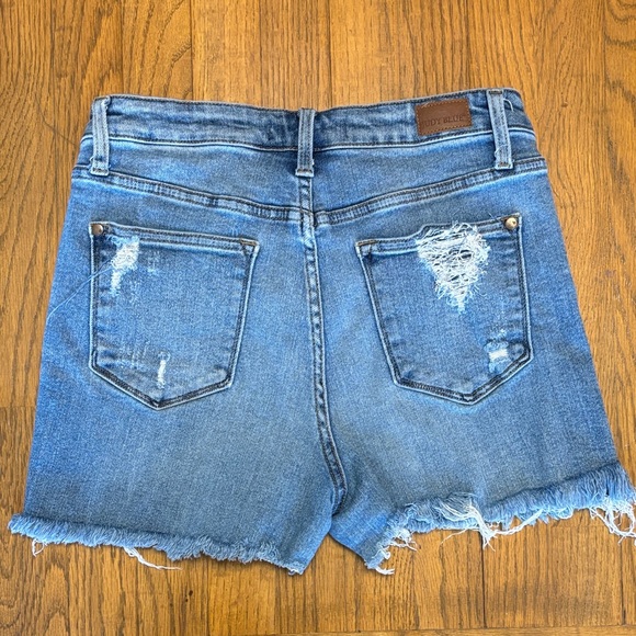 Judy Blue Women's Frayed Hem Jean Shorts - Blue - Picture 4 of 9
